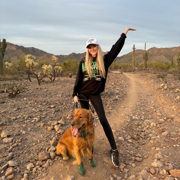 Arizona coyotes hockey sweatshirt - Picture 2 of 4